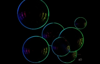 【包逗猩c4d教程 第六集】两种彩色气泡的制作方法